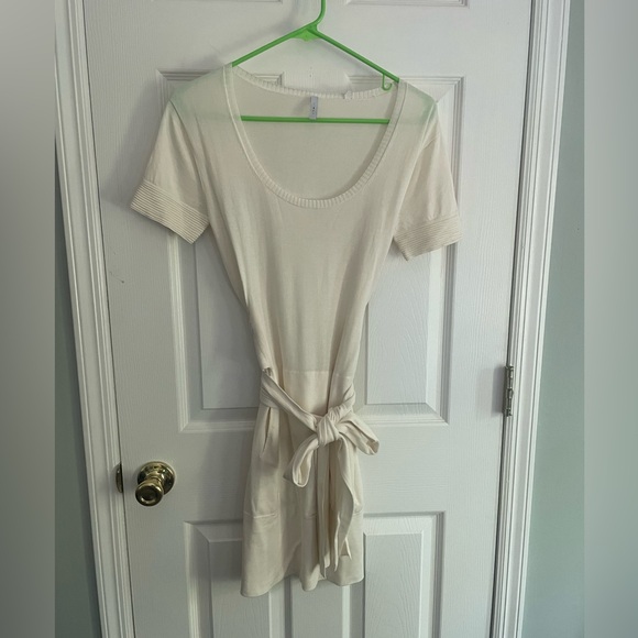 IISLI Dress Off white Petite - Picture 1 of 7